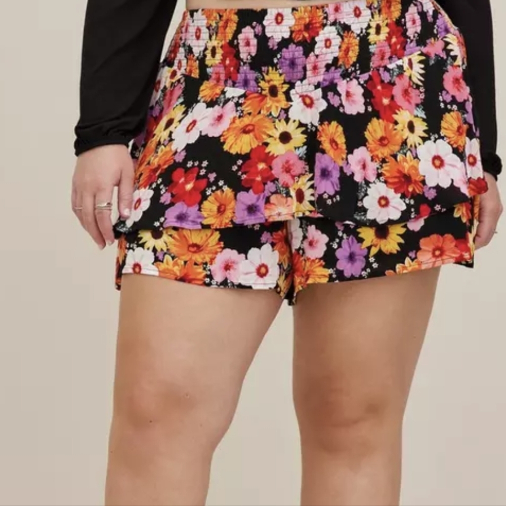 Torrid Floral Gauze High-Rise Ruffle Hem Shorts